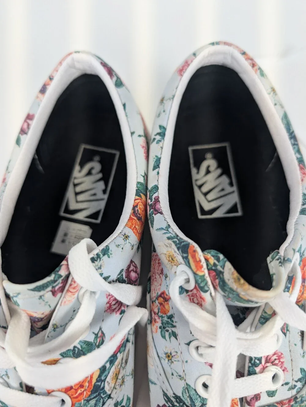 Vans Era Vintage Floral Print Low Top Sneakers Light Blue Women's 7